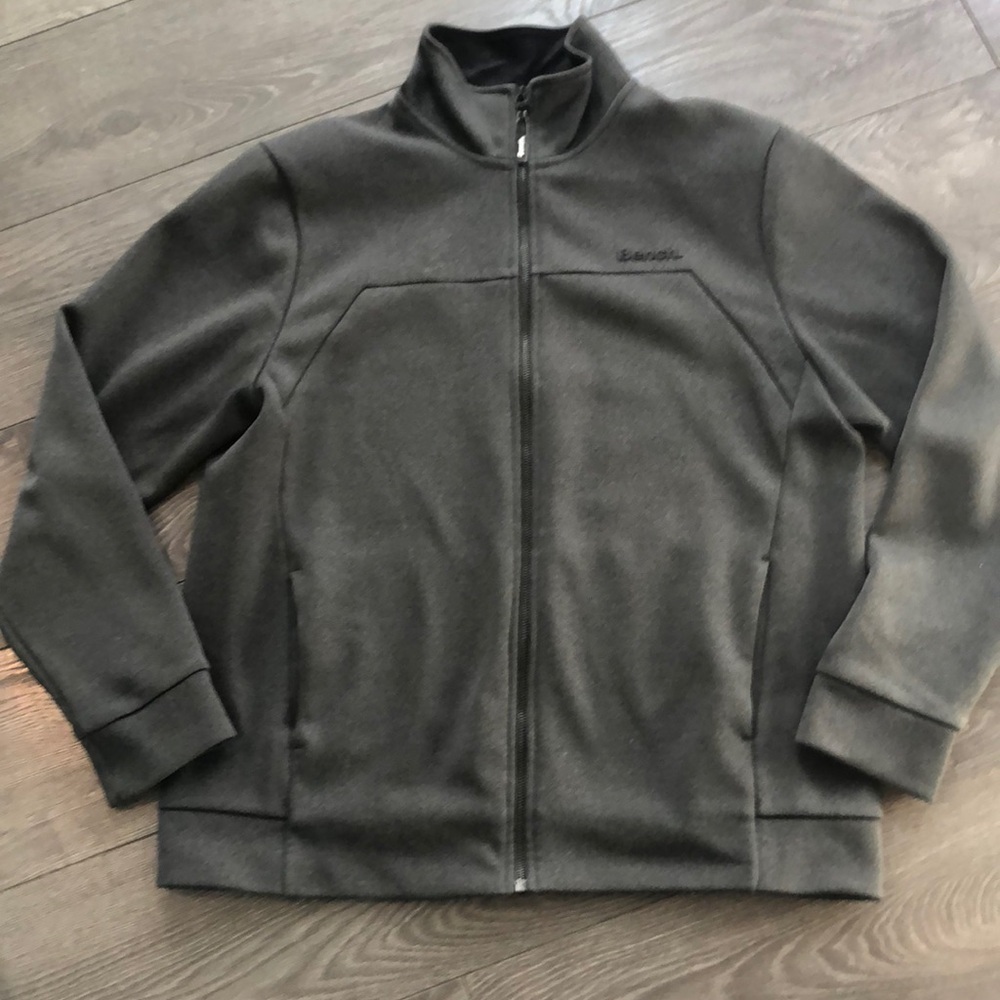 Bench - Men’s Fleece gray  Lined Zip Up jacket size large